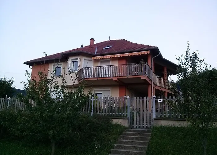 Fuegefa Vendeghaz Apartament Orfű