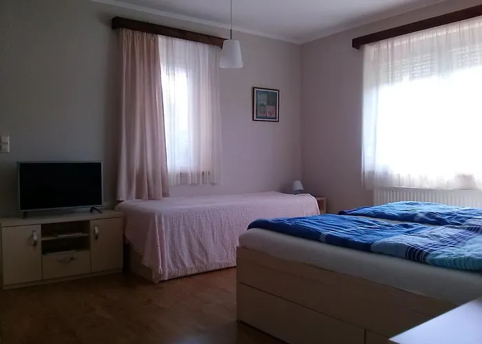 Fuegefa Vendeghaz Lejlighed *
